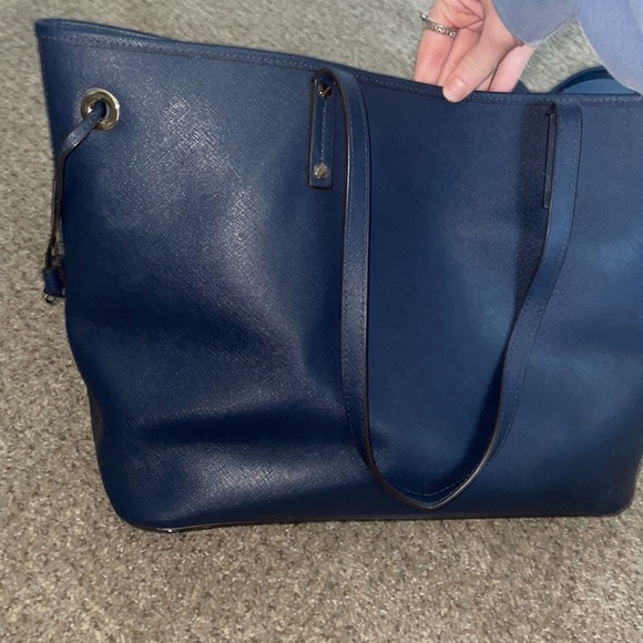 Michael Kors Navy Blue Large Tote Bag - Picture 3 of 5